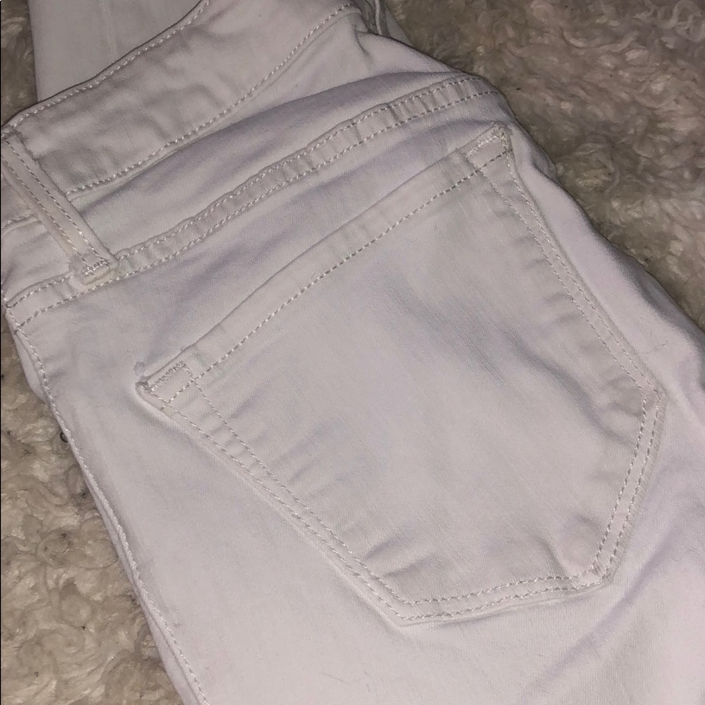white skinny jeans